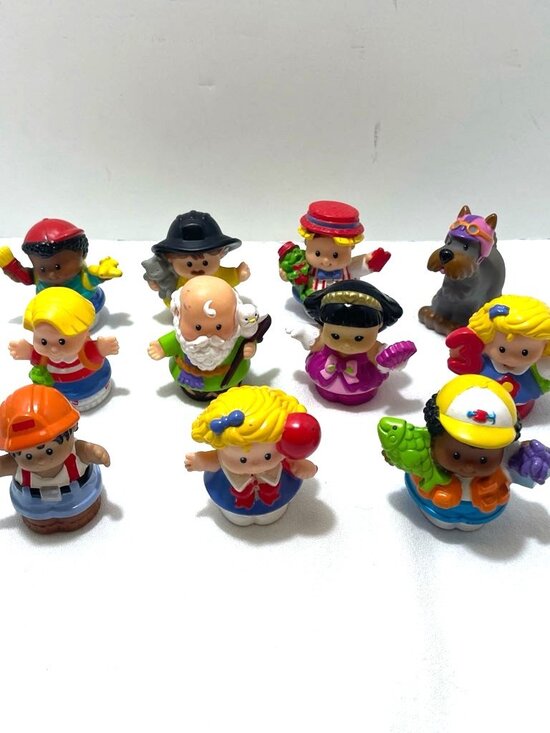 Fisher-Price Other - Fisher Price Little People Lot of 11 Figures Various Diverse Classic Retro